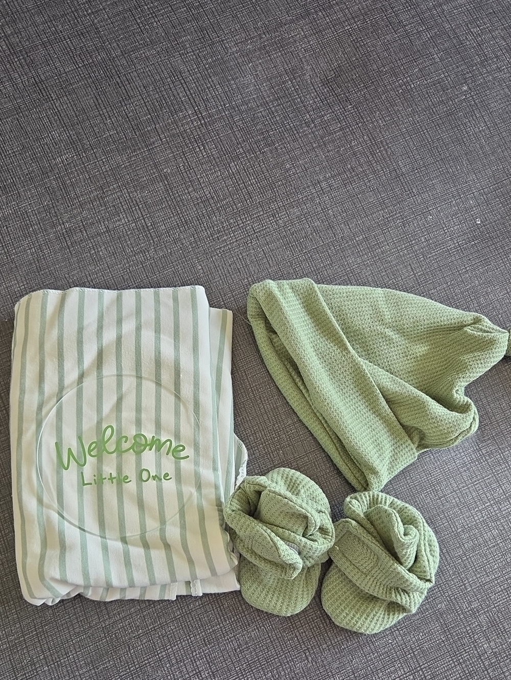 Welcome Little One Green Baby Swaddle, Hat, Booties